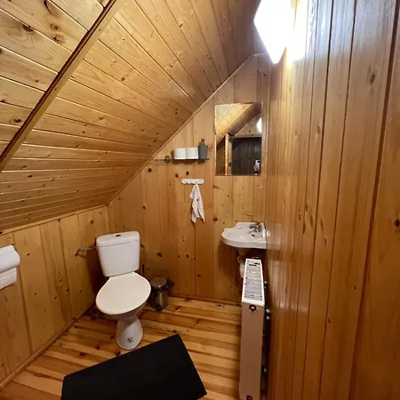 Offlas W Lesie Z Kominkiem Blisko Jeziora, Reset Od Miasta Prázdninový dům