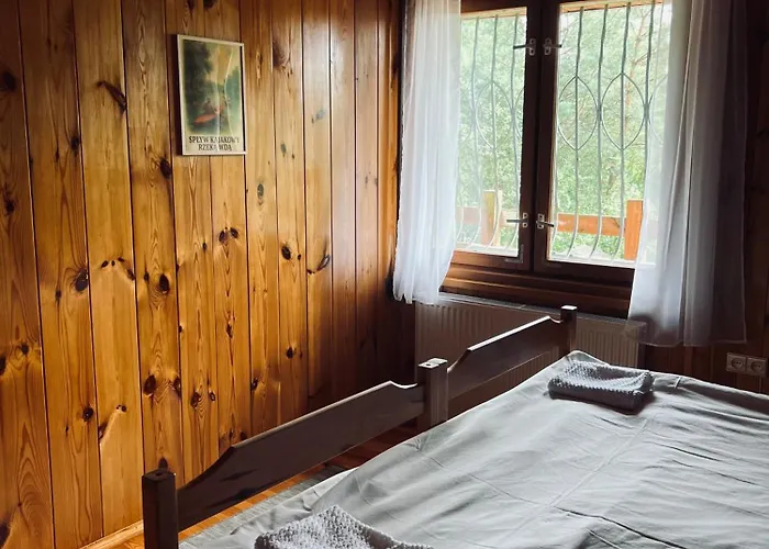 W Lesie Hébergement de vacances *